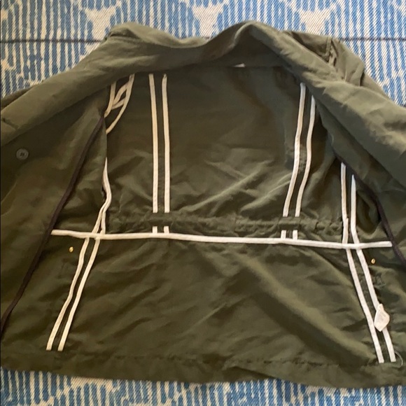 Anthropologie fitted green jacket! - Picture 9 of 10